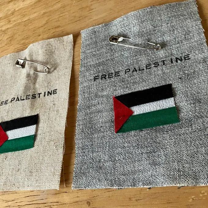  FREE PALESTINE 布パッチの写真