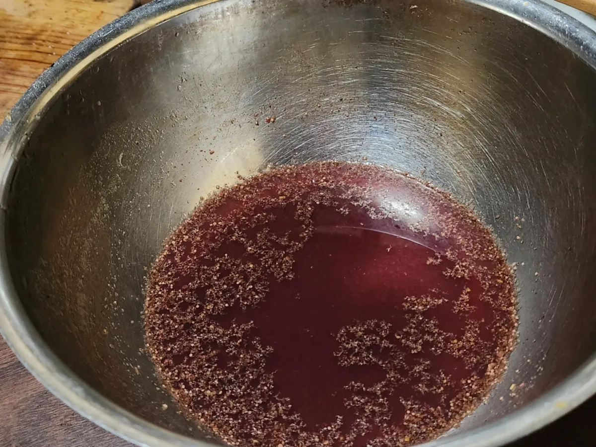 スマックに熱湯を加えたところ